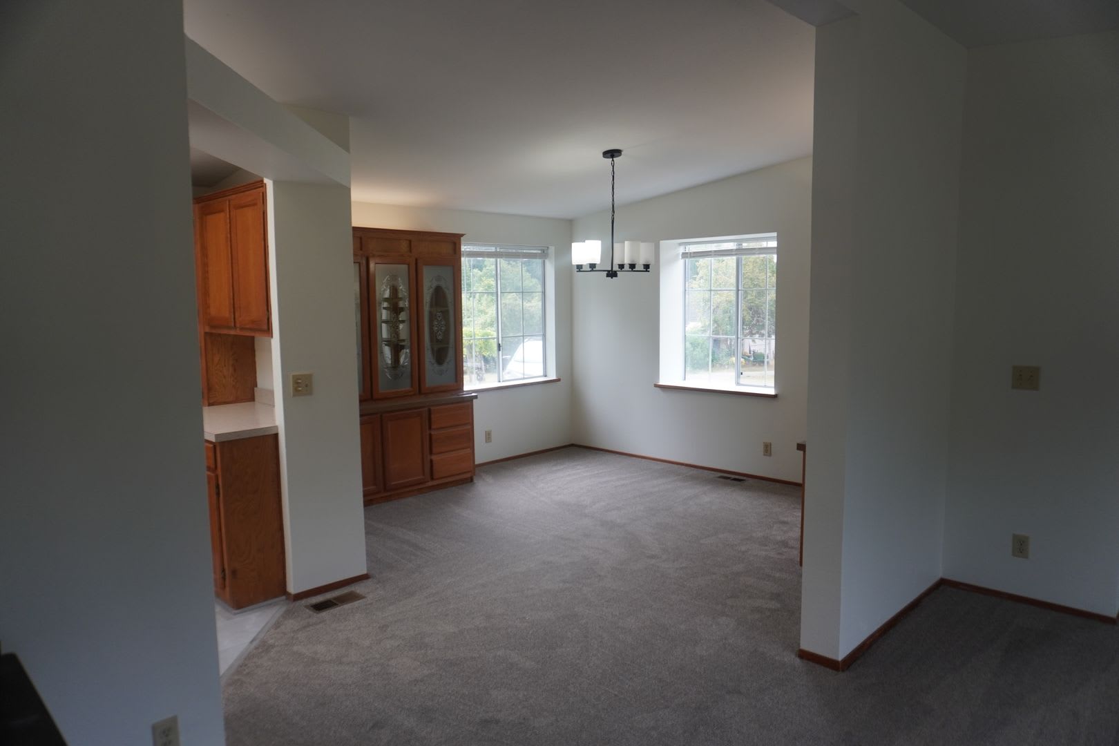 Remodeled Ridgefield Manufactured Home for Lease w/ Detached Garage – photo 5