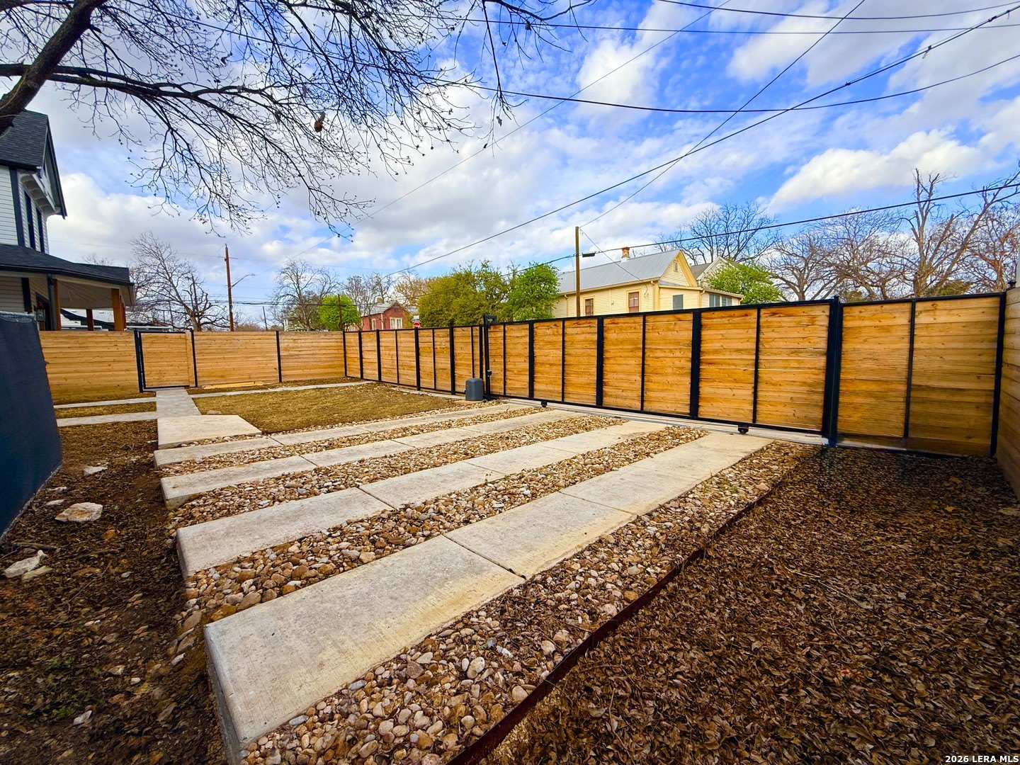 630 E CARSON ST – photo 4