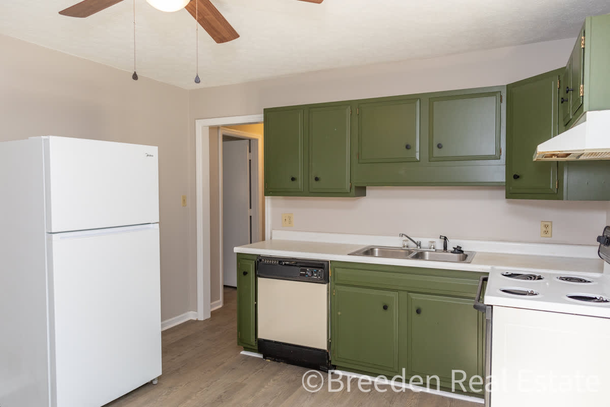 215 N. Anderson Street Apt. E – photo 2