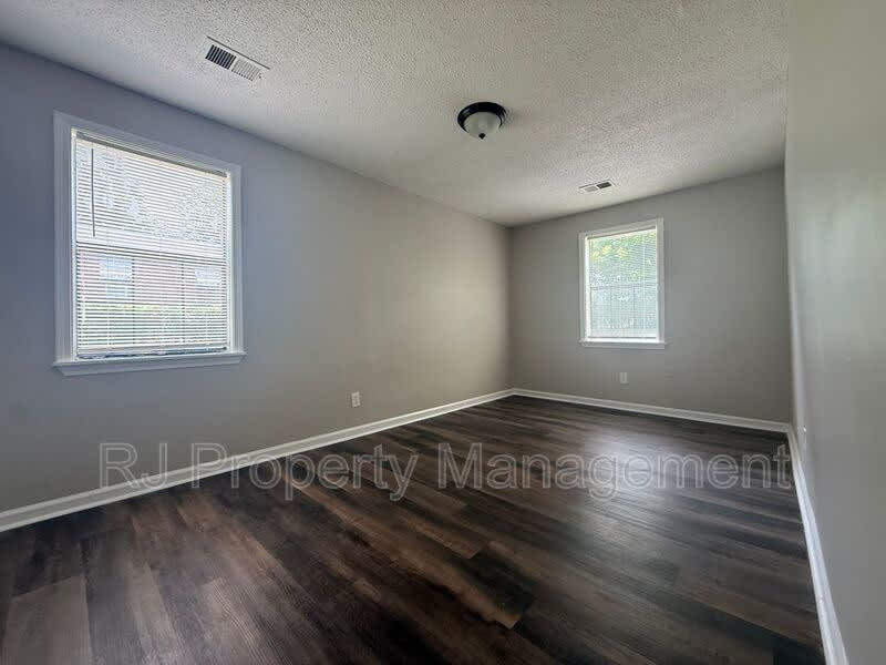 2076 Goff Ave – photo 3