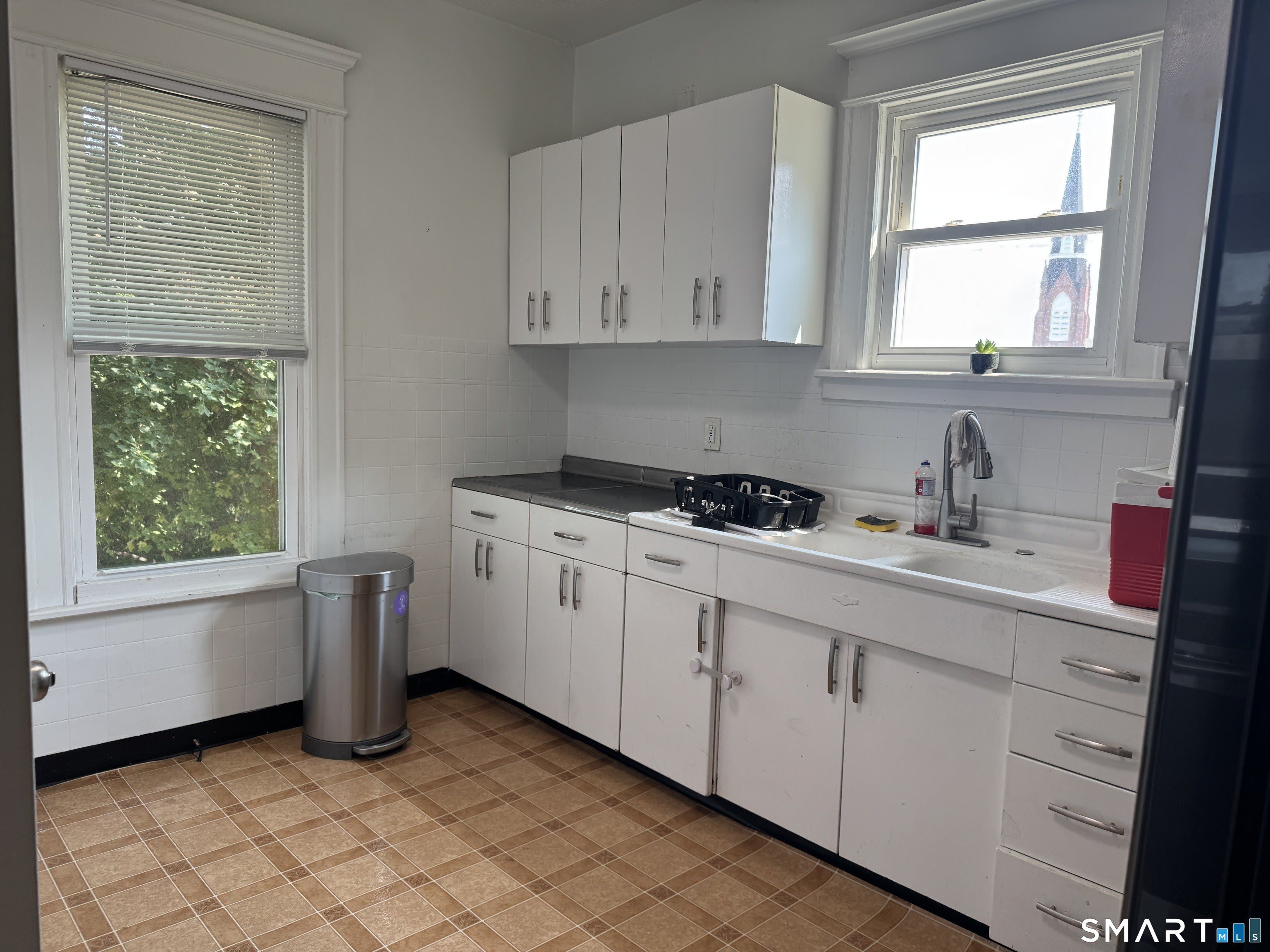 227 Olivia Street – photo 4