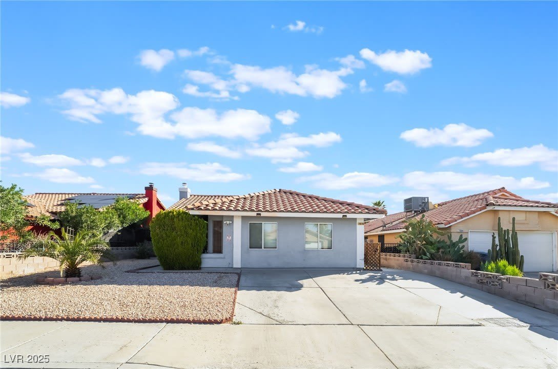 7076 Gunslinger Street – photo 1