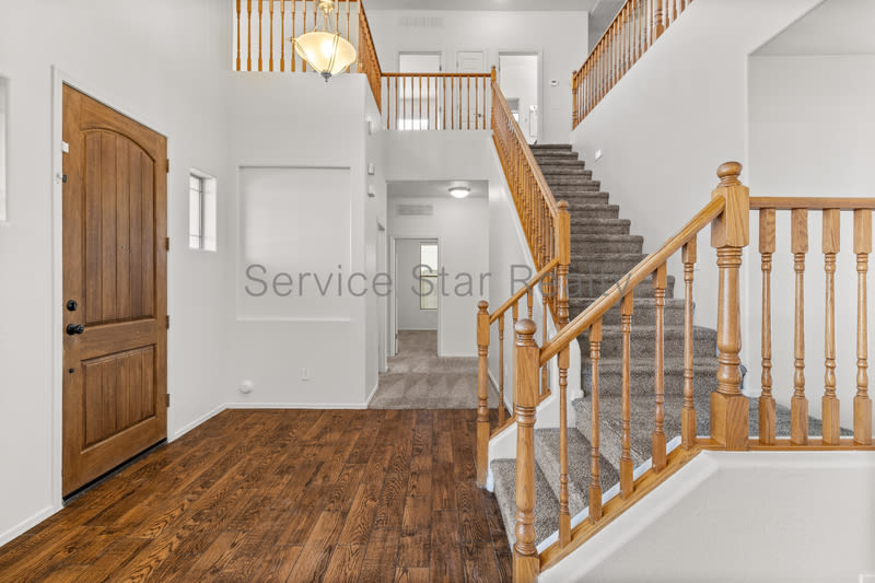 10122 W Albeniz Pl – photo 4