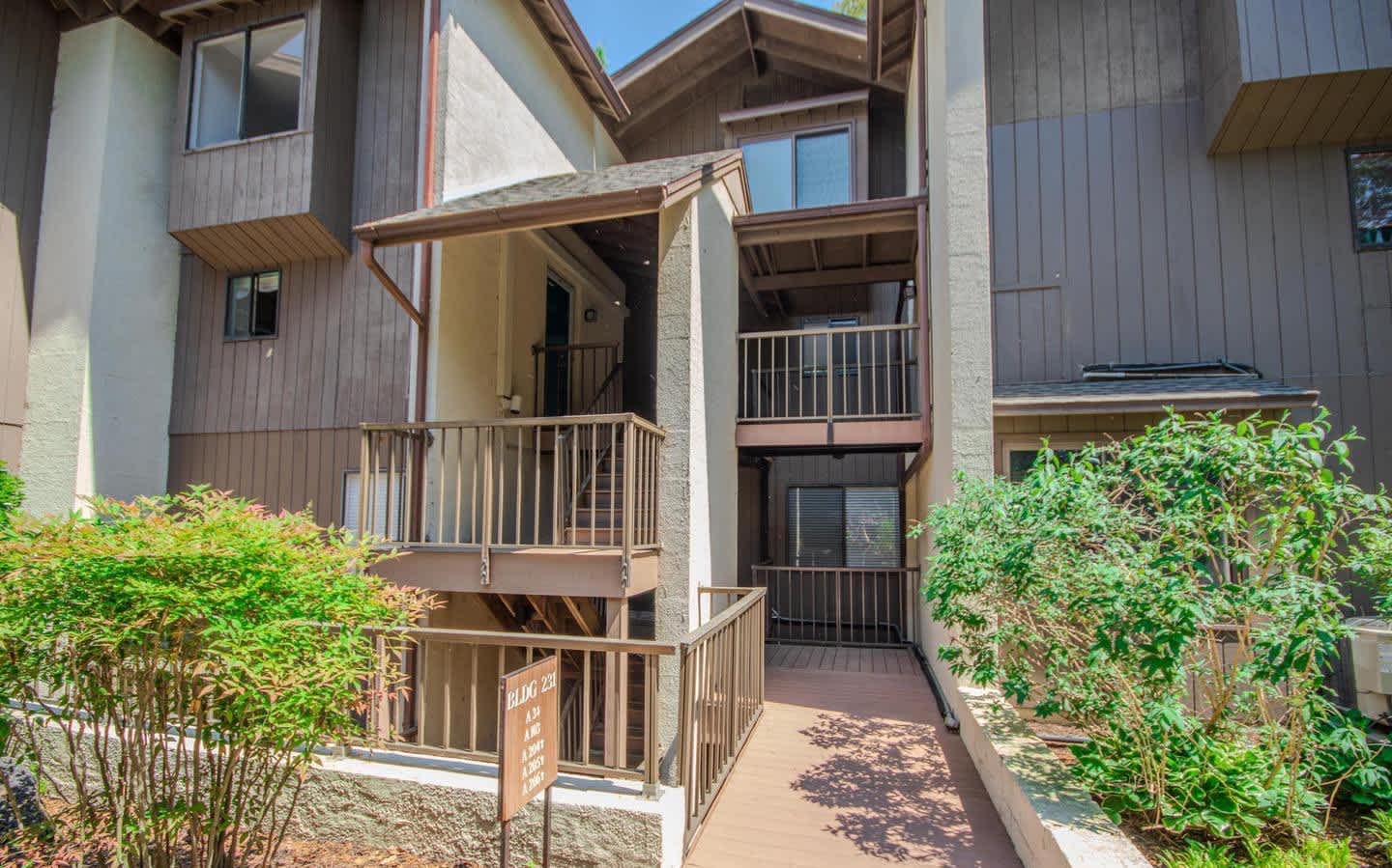 231 Canal Park Drive – photo 2