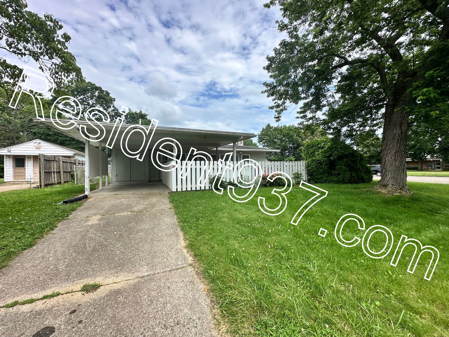 Updated 3 Bed 1 bath Home – photo 2