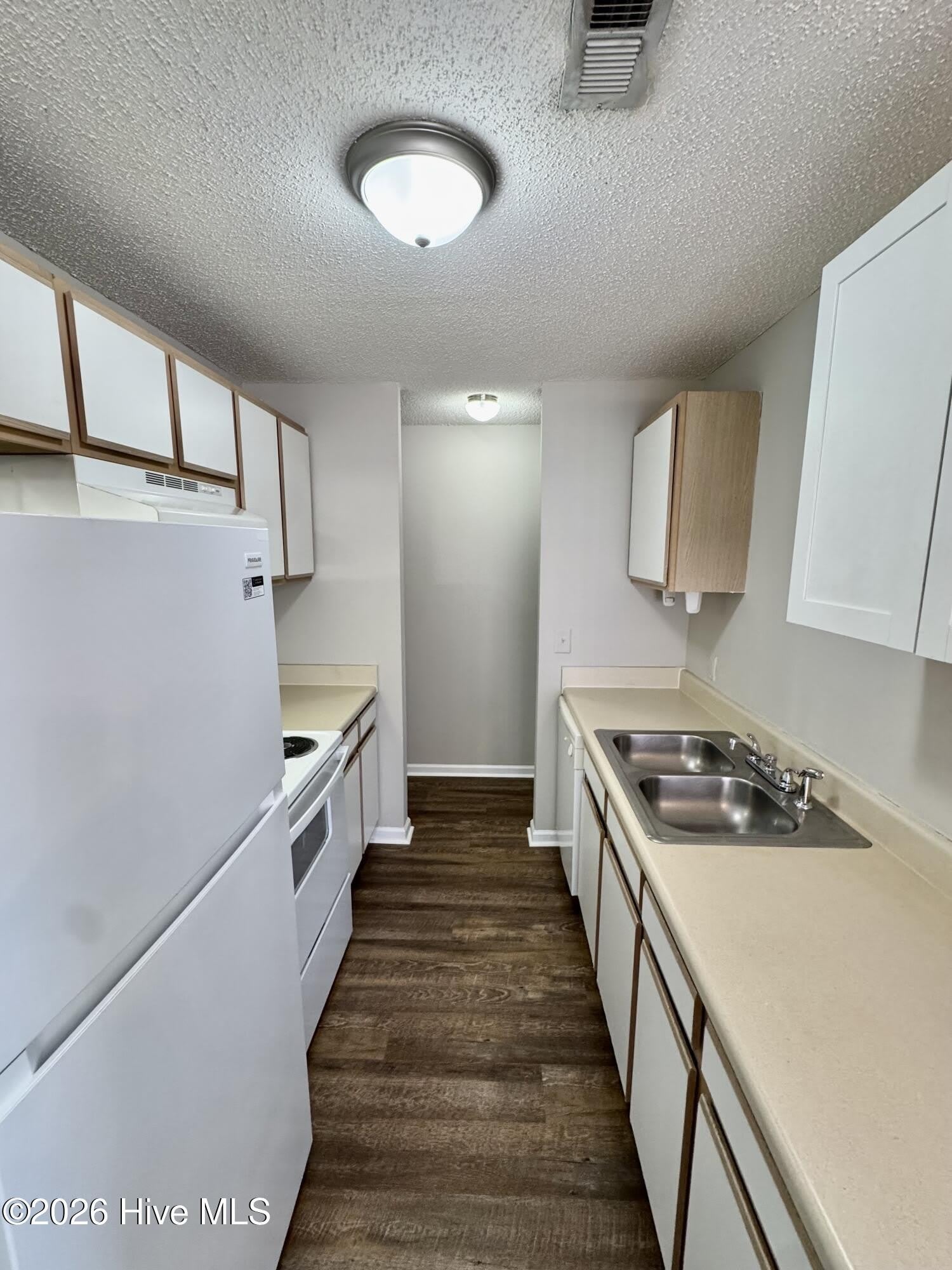 1251 Westpointe Drive – photo 4