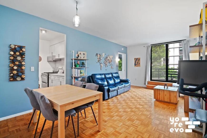 350 Albany Street – photo 2