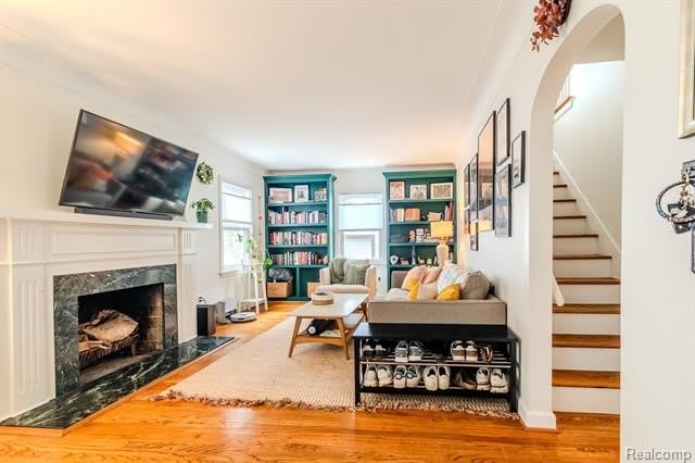 727 Forest Avenue – photo 3