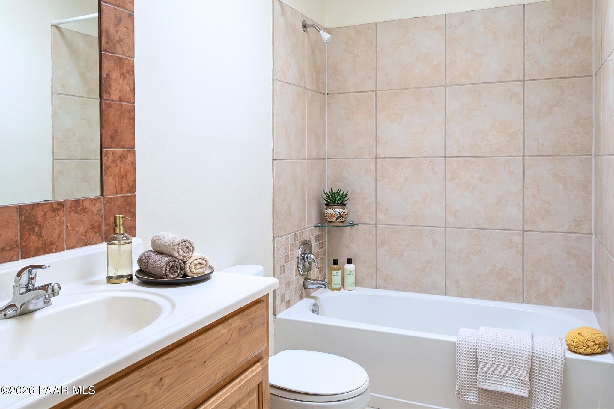 352 W Delano Street – photo 5