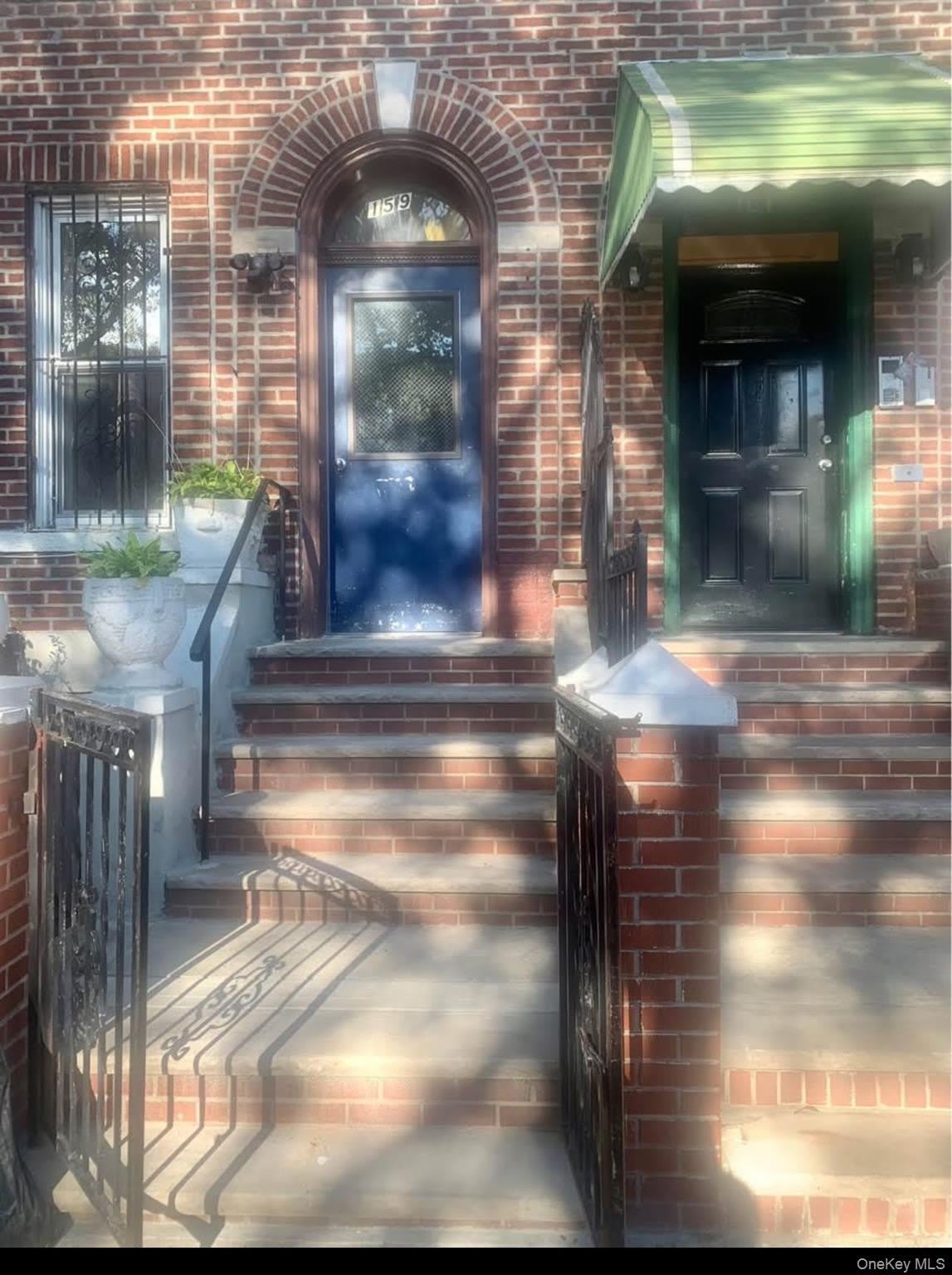 159 E 93rd Street – photo 1