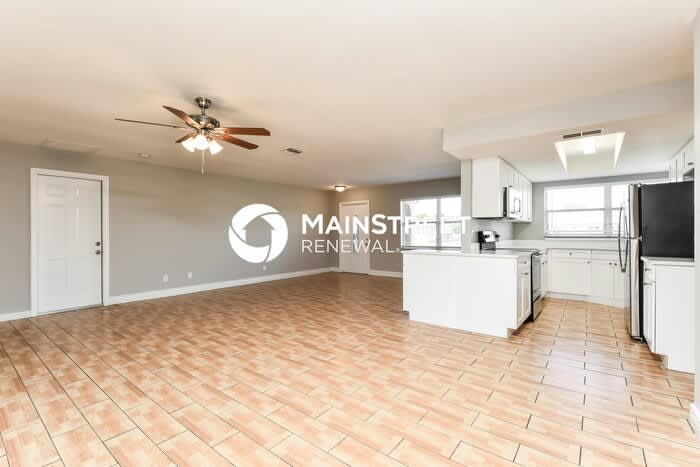 916 Southeast 18th Street – photo 4
