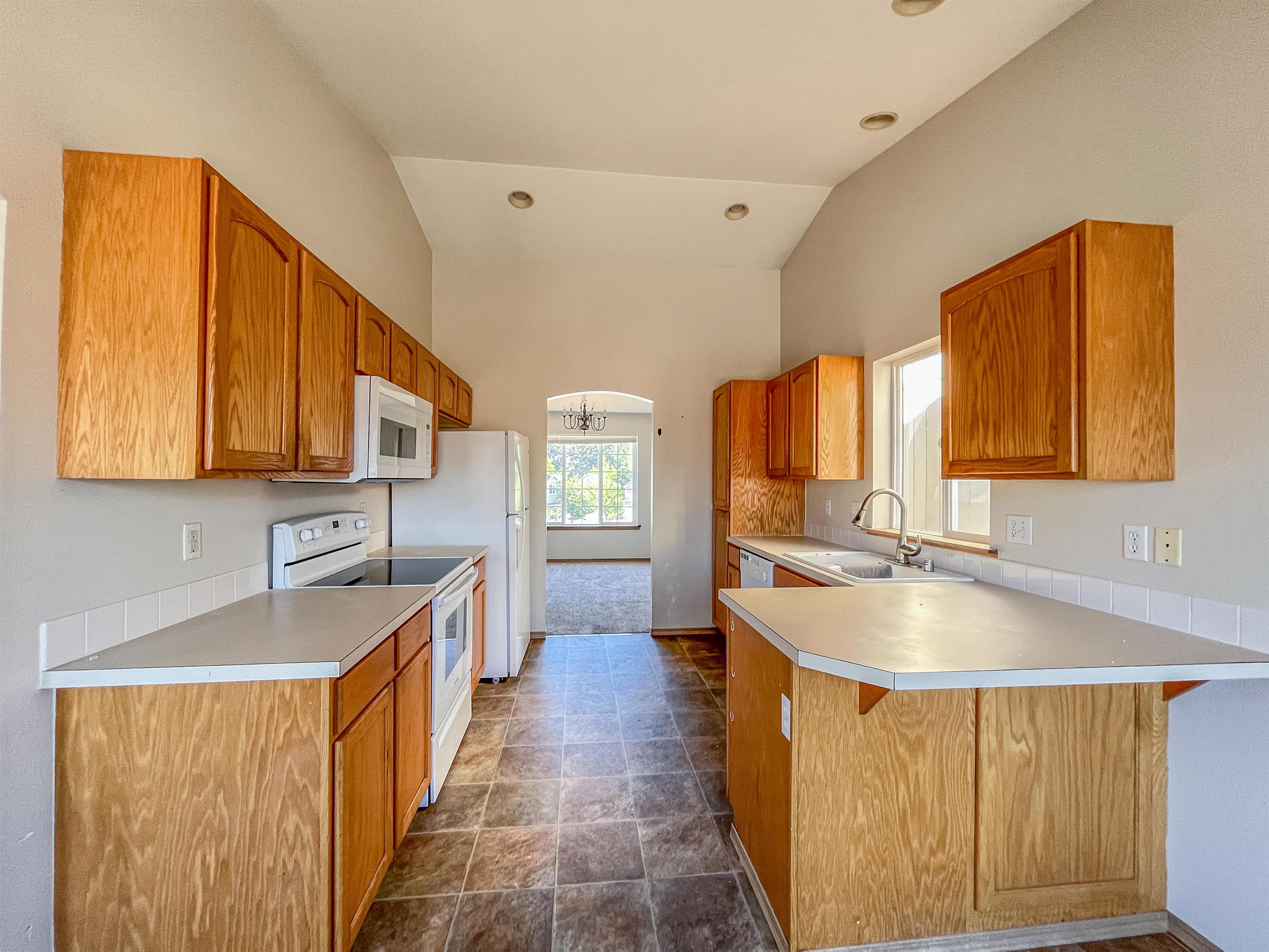 6721 135th Street East – photo 3