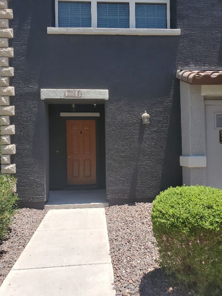2244 E Huntington Dr – photo 1