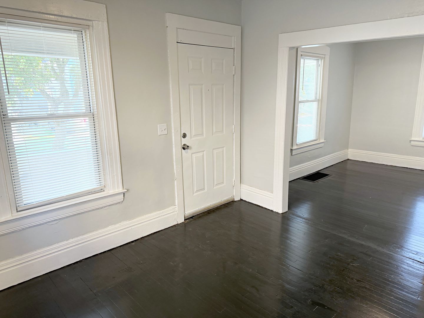 4 bedroom, House – photo 3