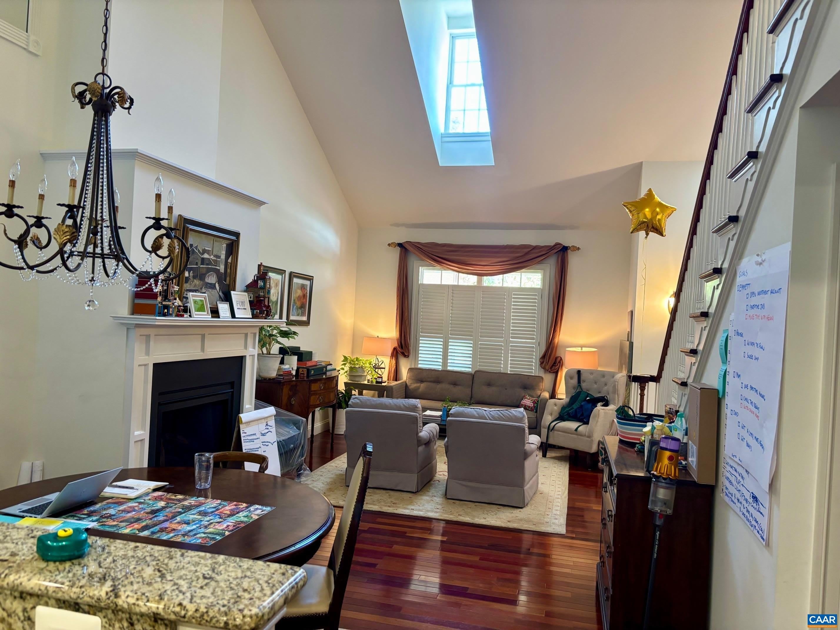 836 COLRIDGE DR – photo 3