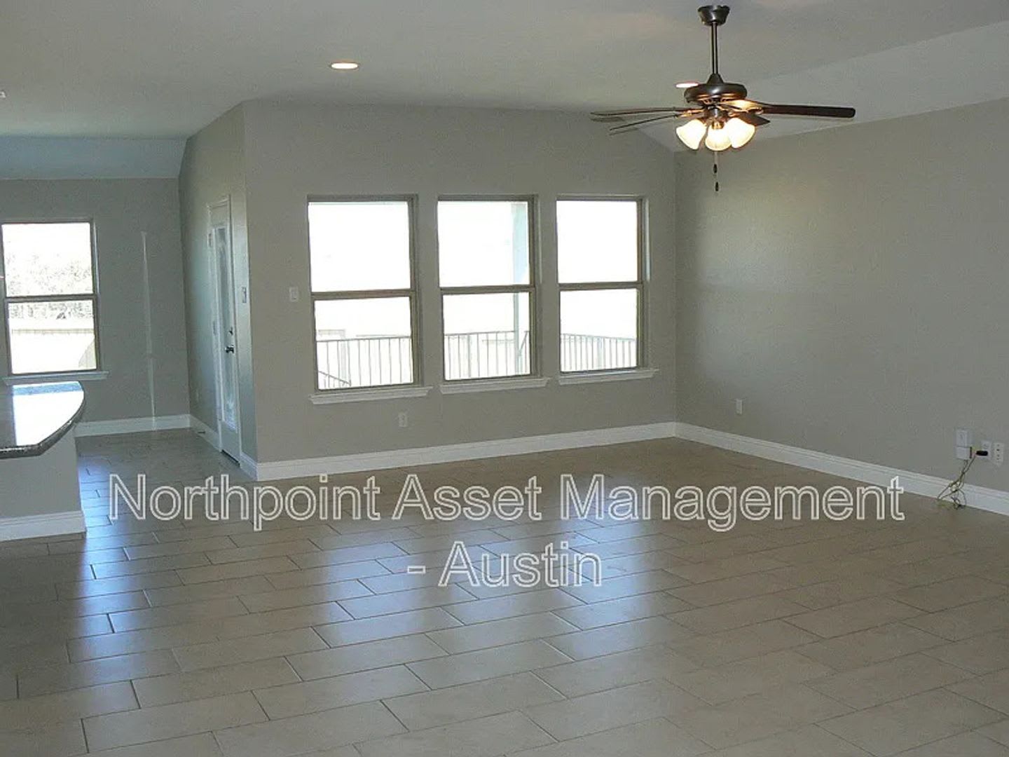 Coming Soon! 3 BR/2BA – photo 2