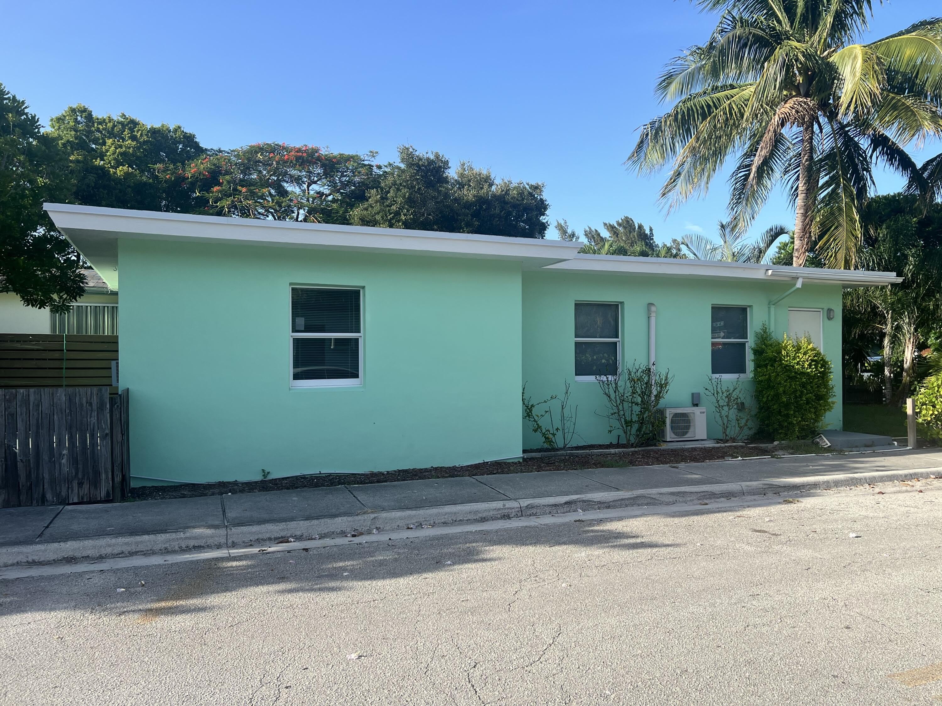 601 N D Street – photo 5
