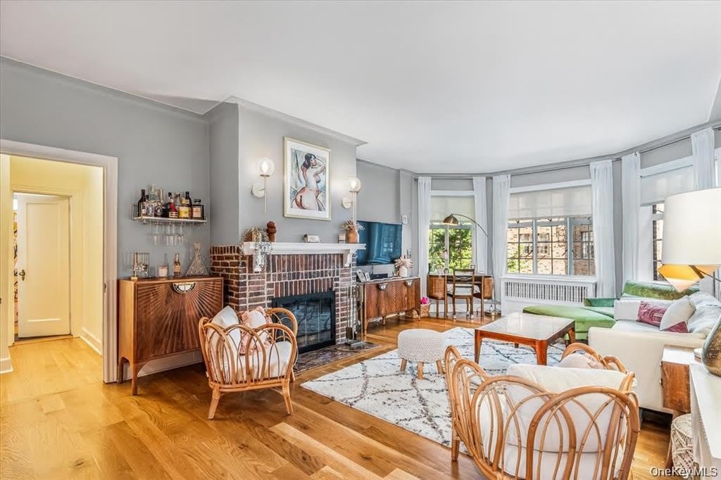 38-30 Douglaston Parkway – photo 3