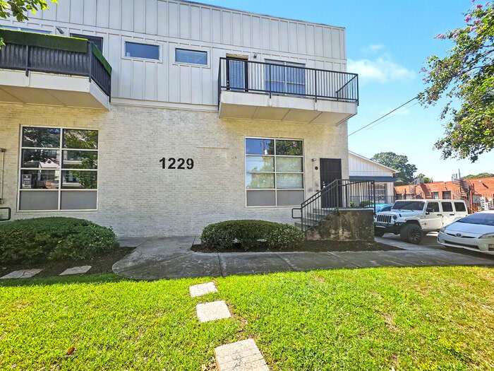 1229 Allene Avenue Southwest – photo 3