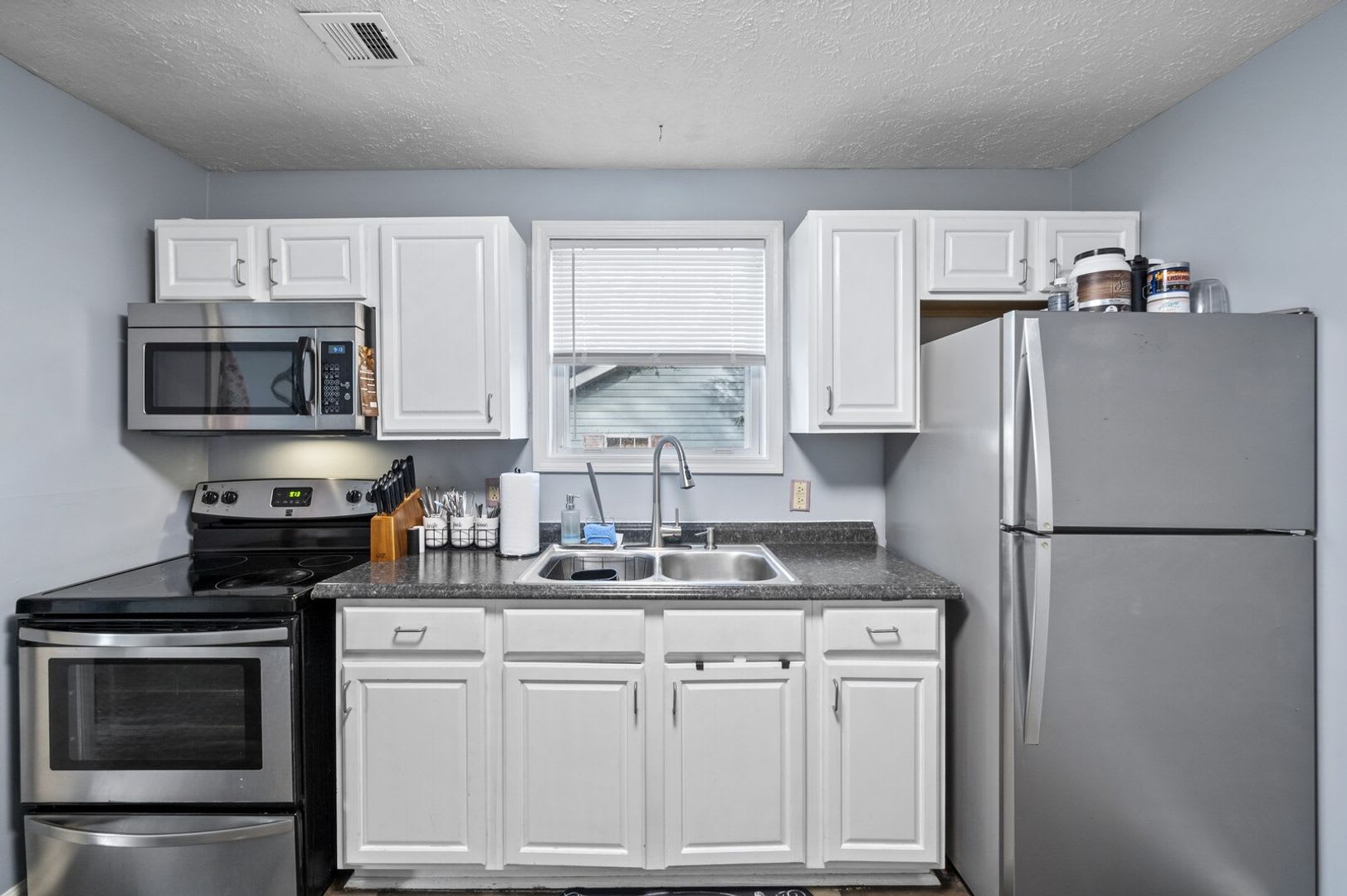 Newly Renovated Home in Clarksville – photo 5