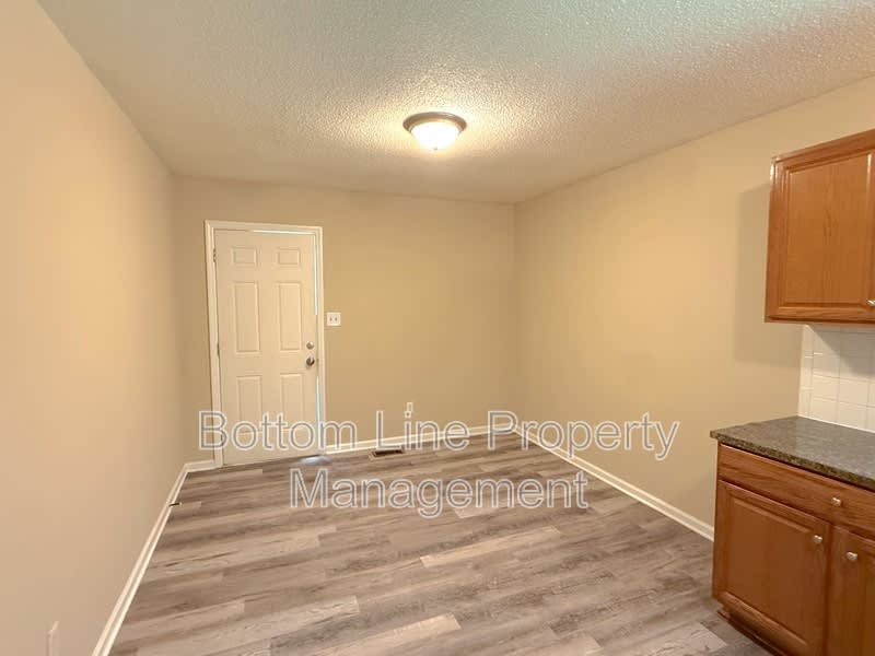 612 Dundeen Dr – photo 5