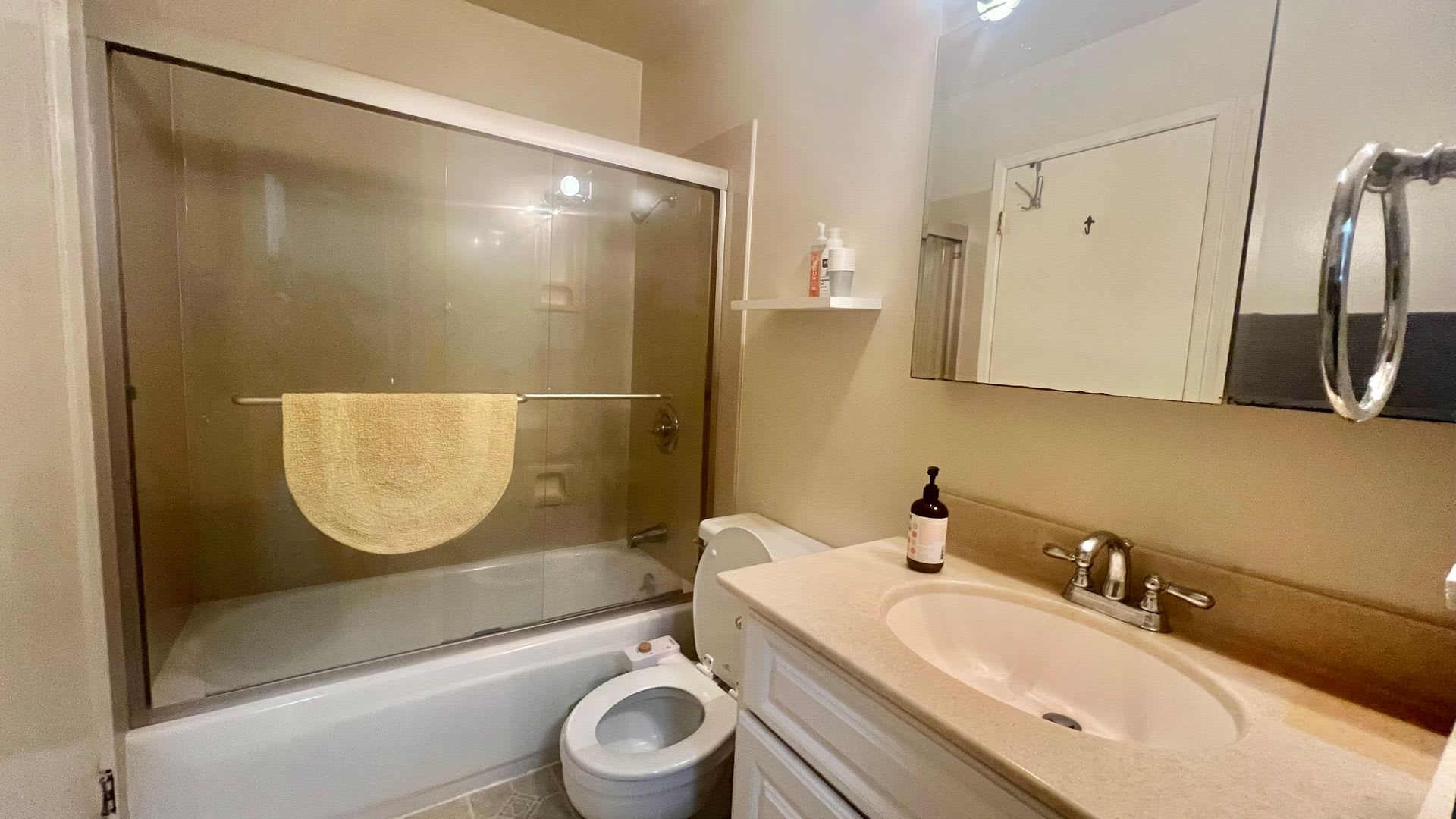 Super sweet top floor studio condo at resort-like Watergate! – photo 4