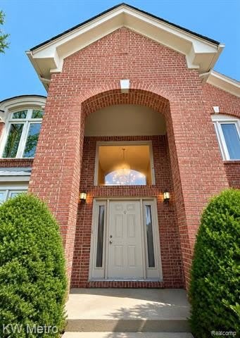 1176 CADMUS Drive – photo 4