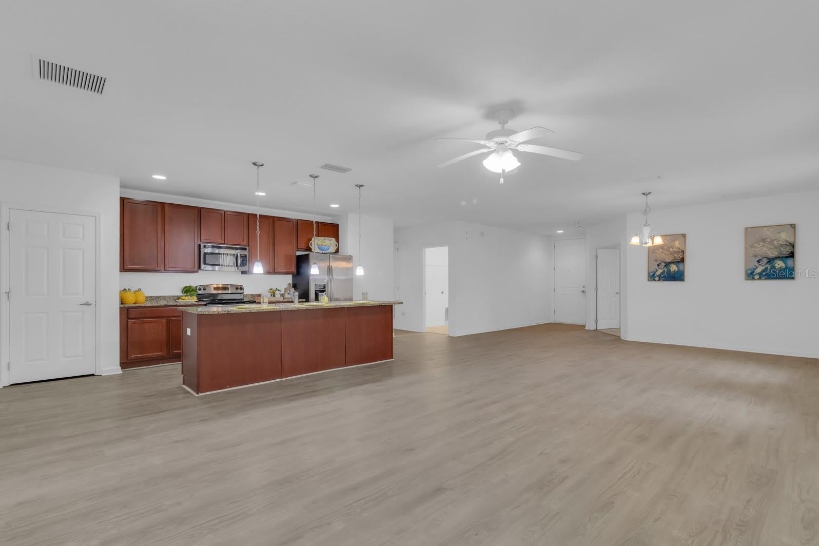 2943 Casabella Drive – photo 5