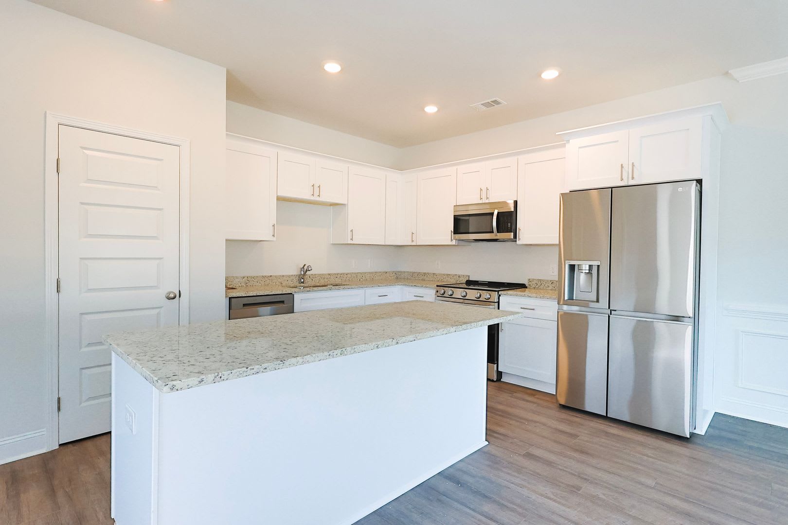 545 Governor Treutlen Circle – photo 4