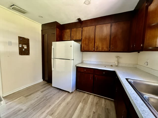 420 North Fairview Avenue – photo 3