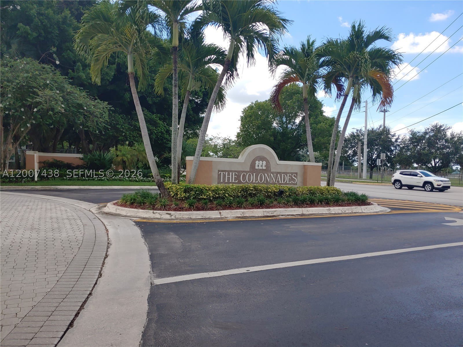 704 NW 92nd Ave – photo 4