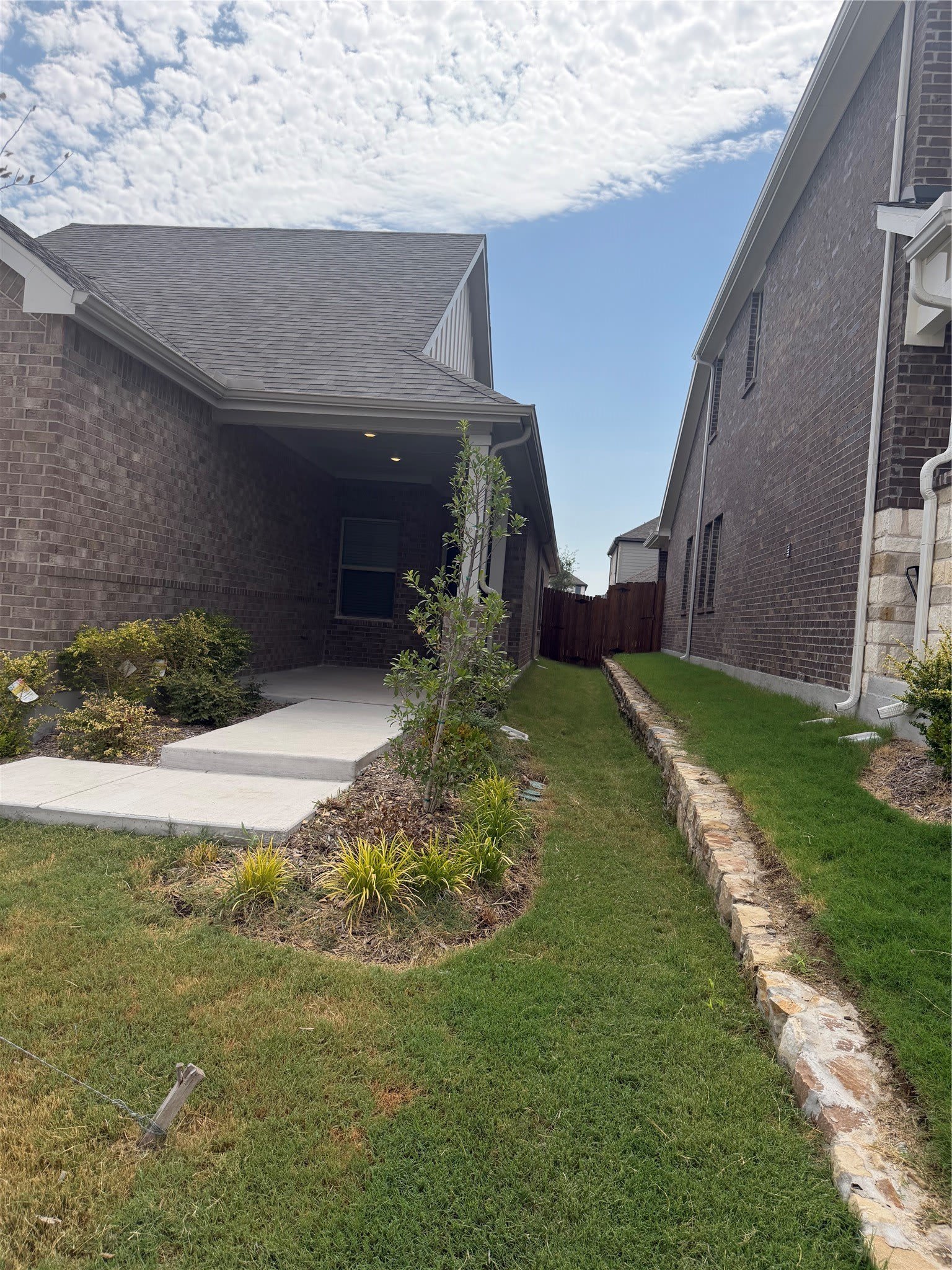 801 Leavenworth Drive – photo 2