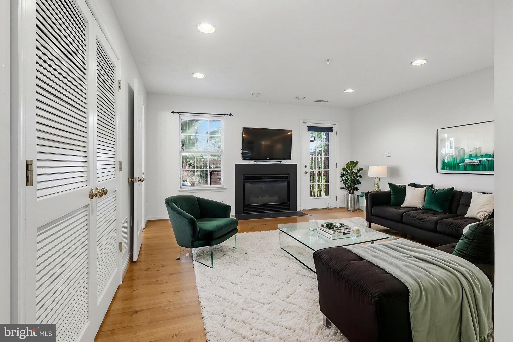 7023 DASHER FARM Court – photo 5