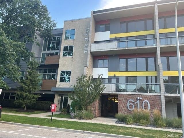 614 TROY – photo 1