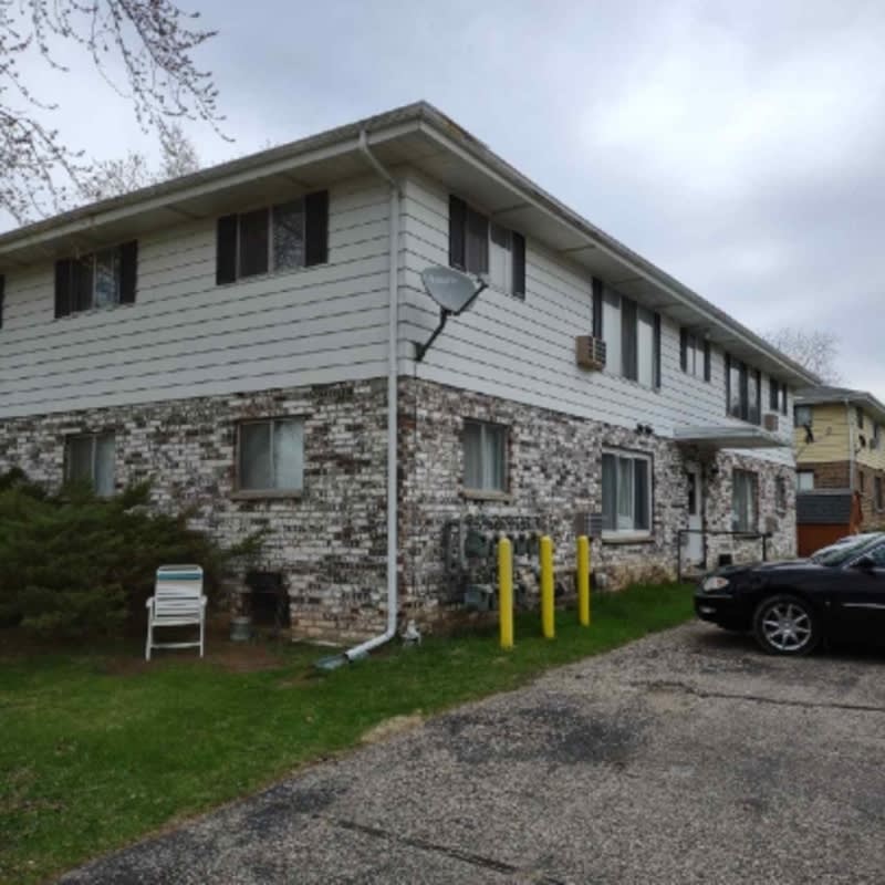 348 East Marquette Street – photo 2