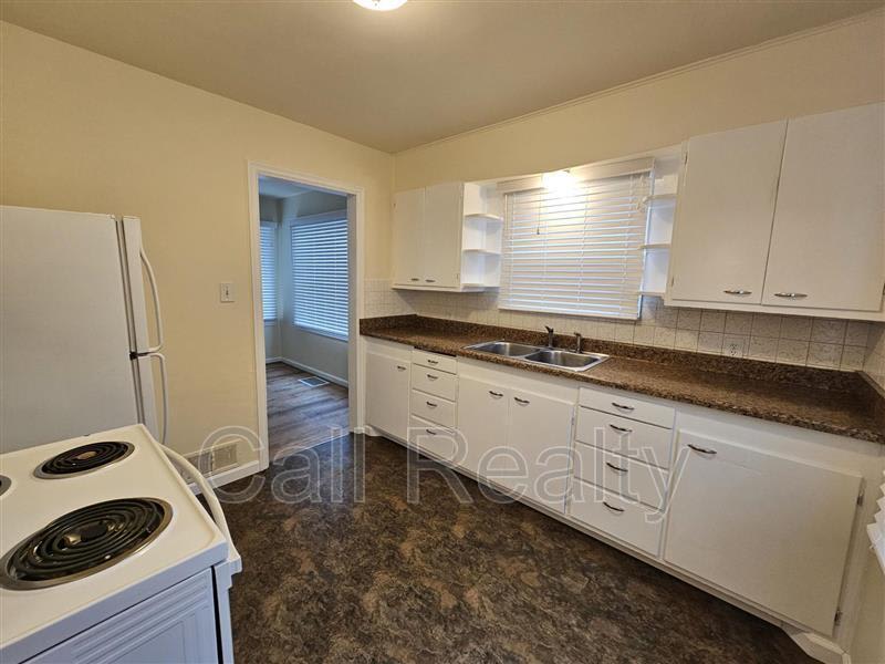 4723 N Cedar – photo 5