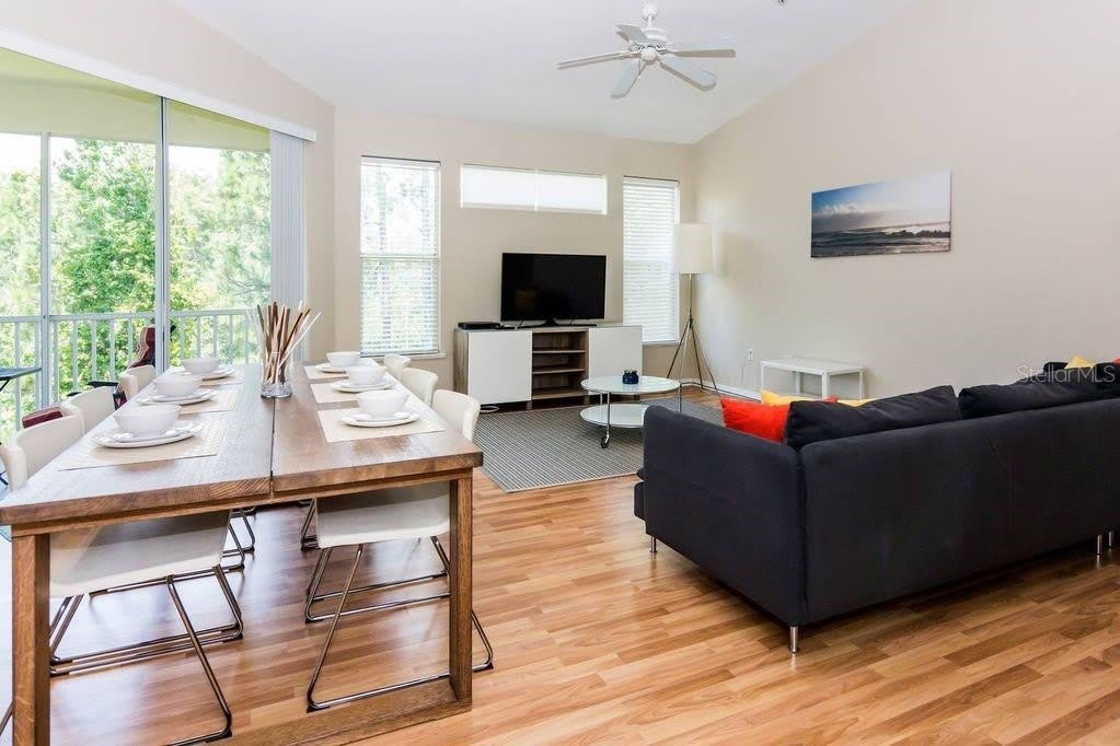 8923 LEGACY Court – photo 4
