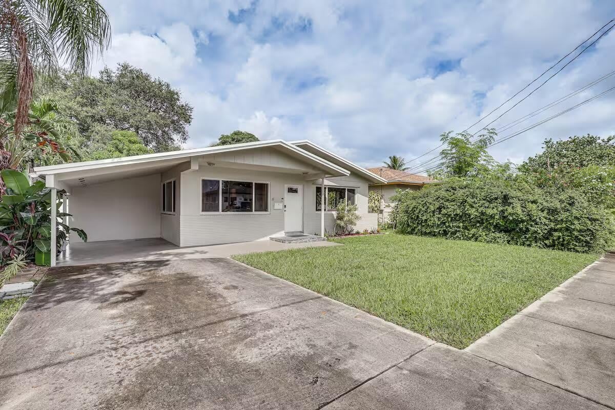 124 SW 2nd Avenue – photo 3
