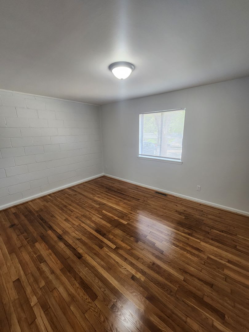 Chapel Hill/2BR Brookside Condo – photo 3