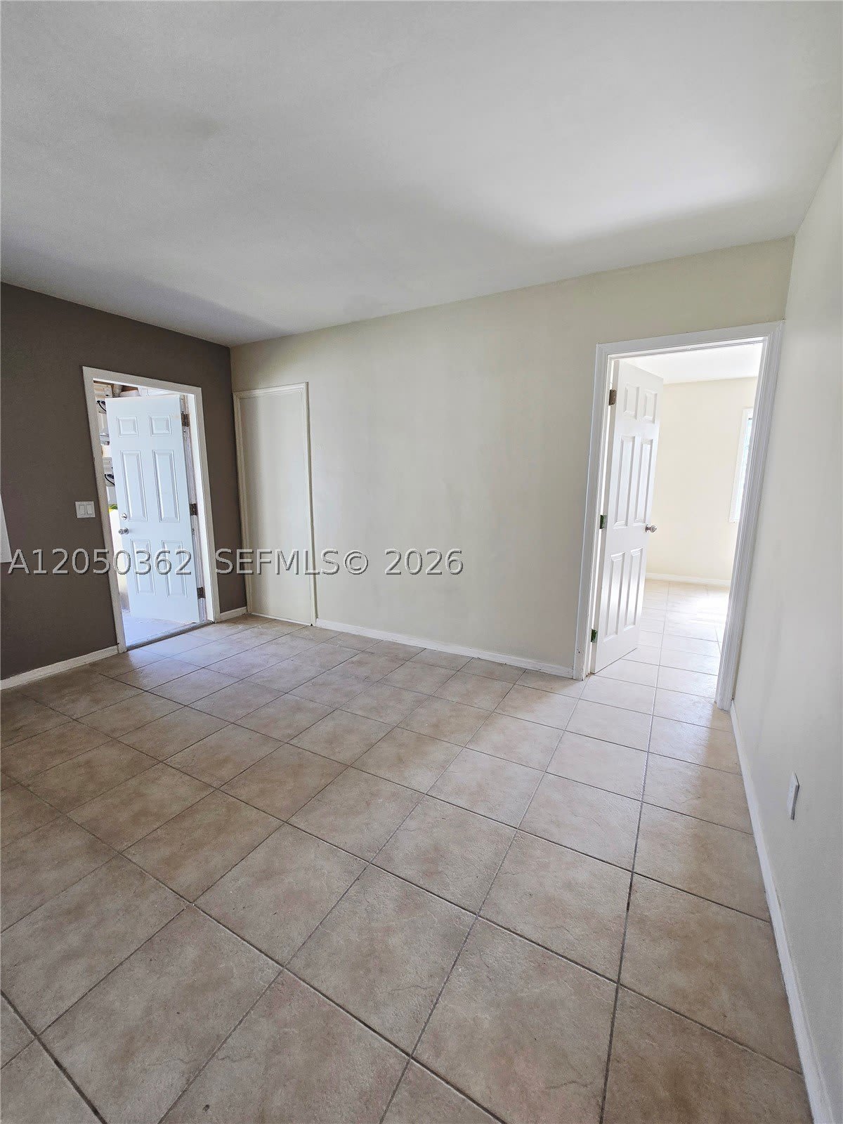 724 SW 7th Ter – photo 5