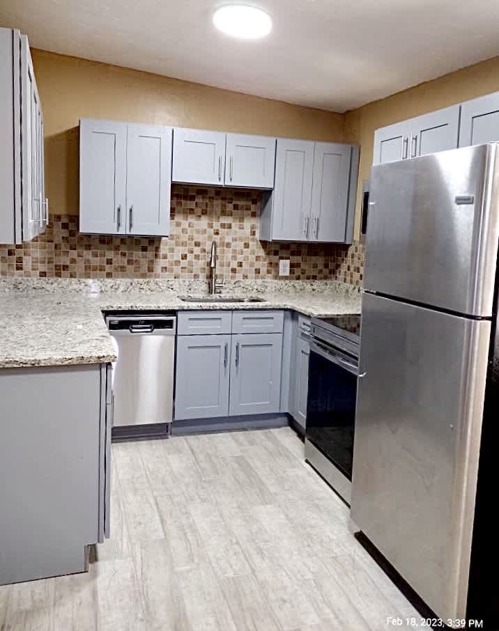 1362 Gardenia Avenue – photo 3