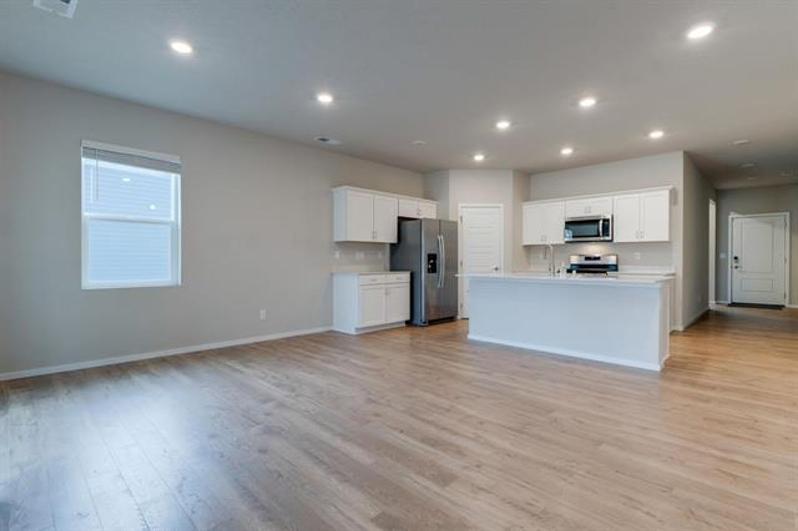 Newer 4 Bed 2 Bath Home In The Cheney Sd – photo 3