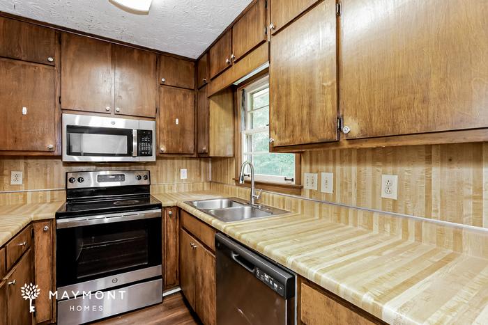 4590 Ridgeview Drive – photo 5