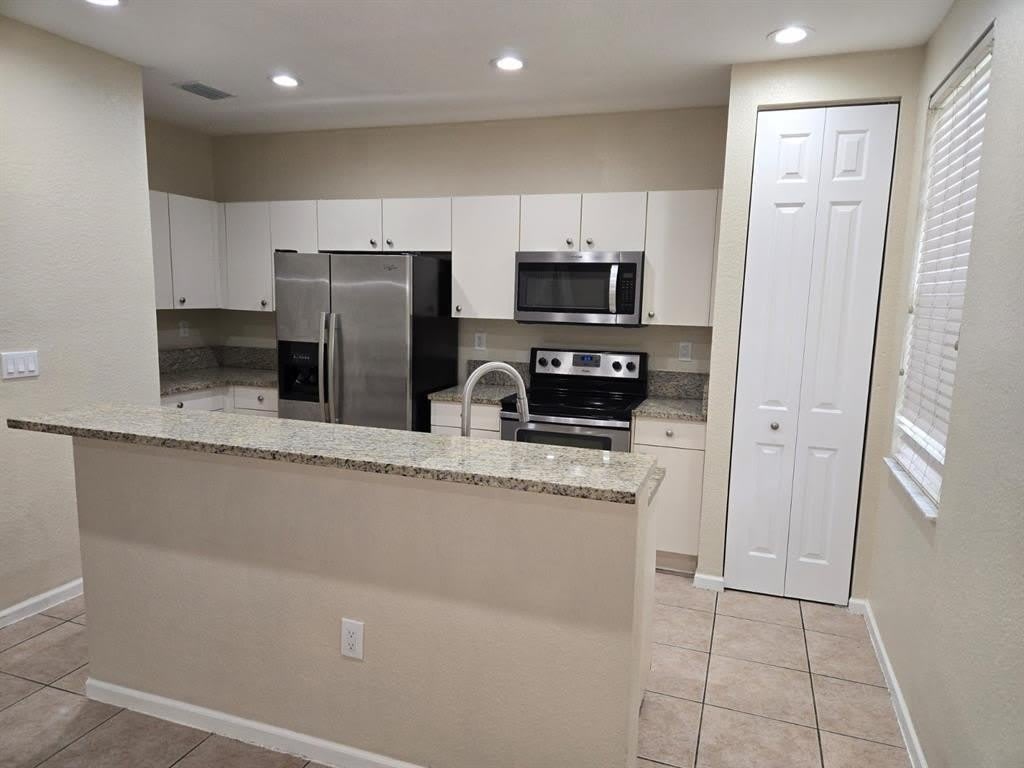 8433 SW 25th Court – photo 3