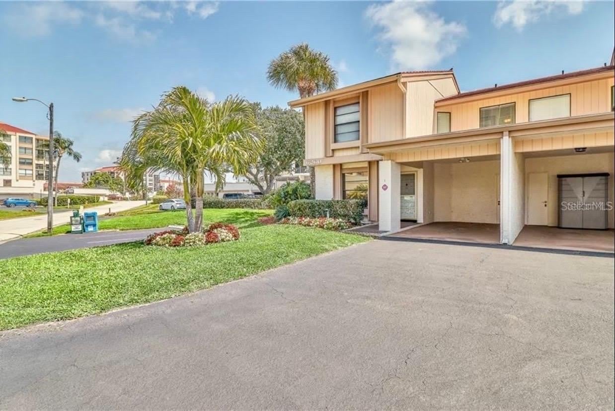 6260 SUN Boulevard – photo 1