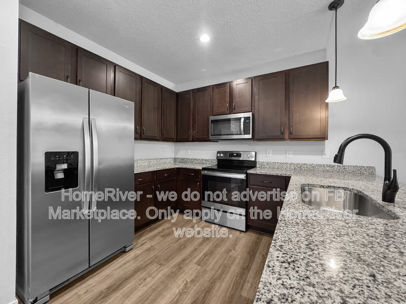 1717 Sound Haven Ct – photo 1