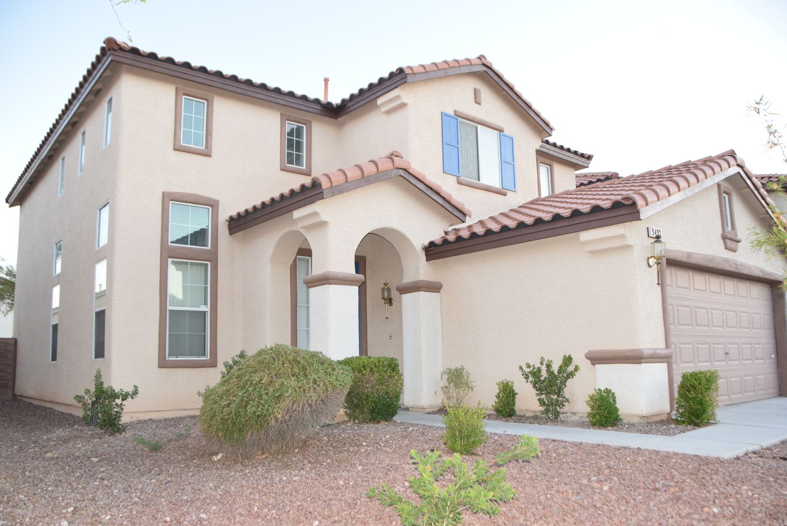 Southwest Southern Terrace 4 Bedroom Home – photo 2