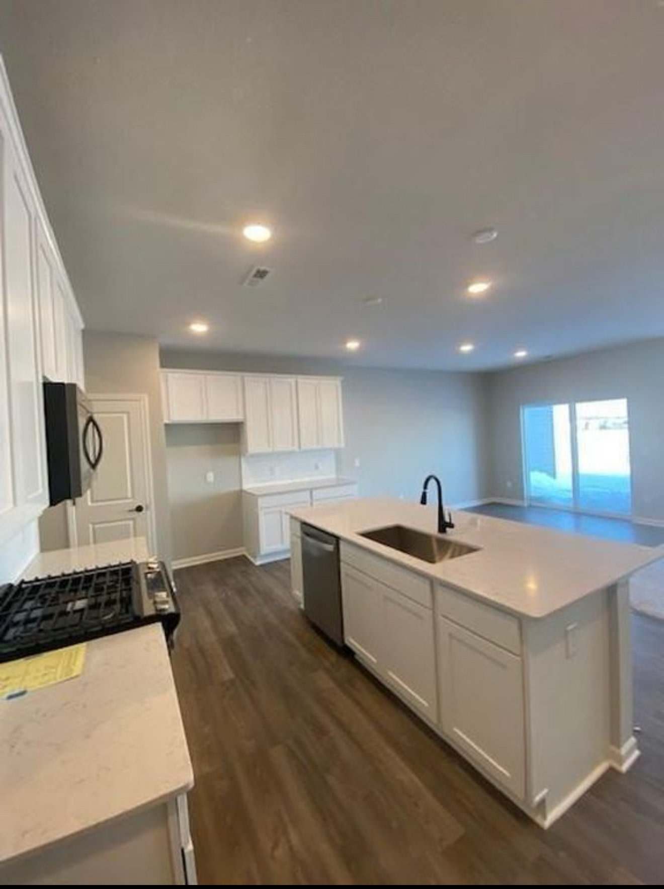 4810 Airlake Dr – photo 3