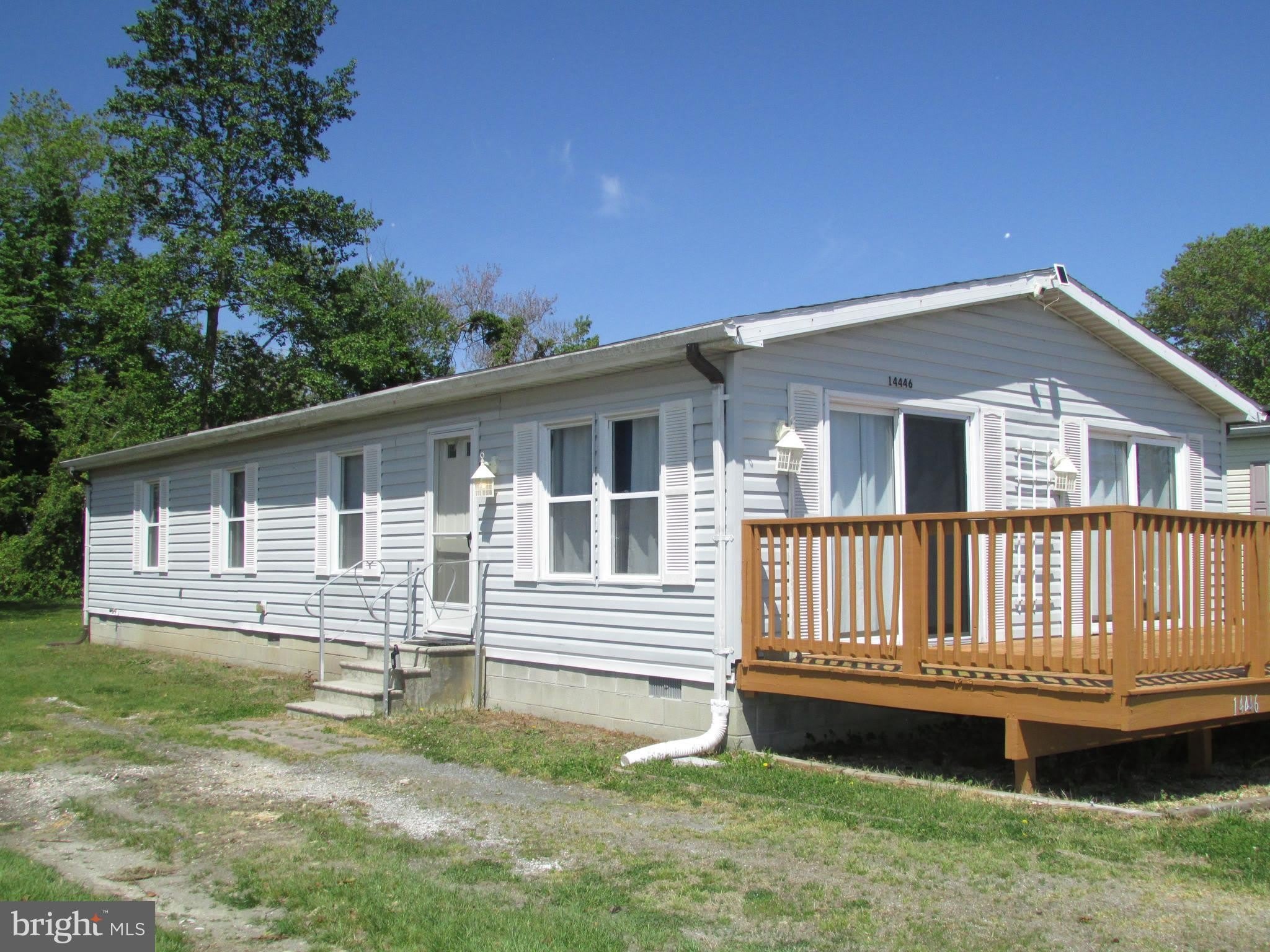 14446 SLIM Street – photo 2