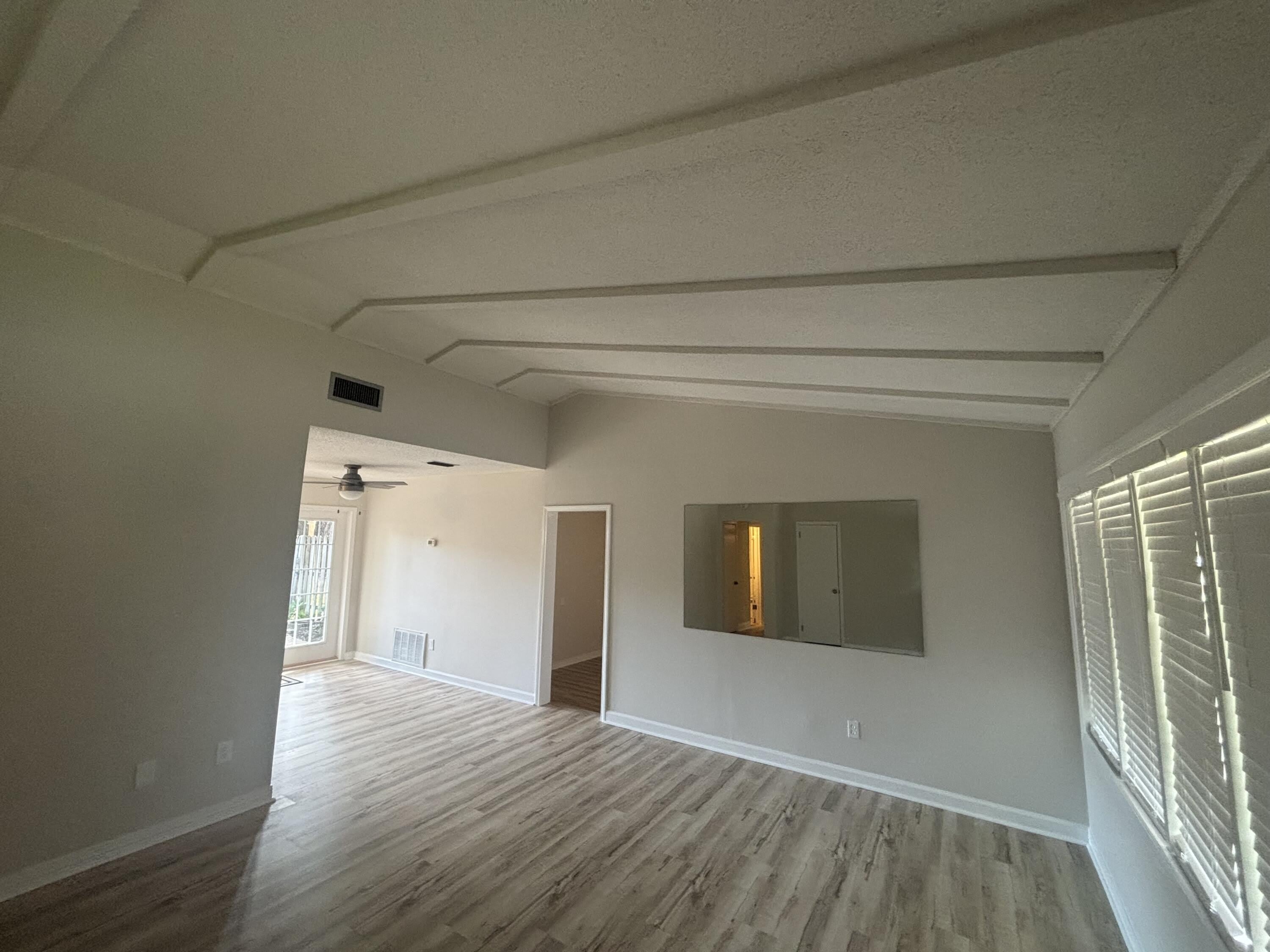 143 Edwards Circle – photo 2